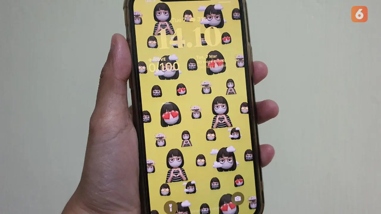 Ide kustomisasi lock screen iPhone dengan wallpaper Memoji