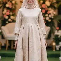 Ilustrasi Gamis Modern dengan Sentuhan Brokat (Sumber Gambar: Meta AI)