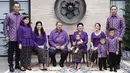 Momen foto bersama Keluarga Susilo Bambang Yudhoyono bersama semua anak, mantu dan cucunya pada hari raya idul fitri tahun 2018 (Liputan6.com/Instagram/ruby_26)