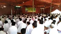 Anggota Amirul Hajj, Miftahul Akhyar Abdul Ghina, menjadi khotib dalam khutbah wukuf di Arafah, Mekah, Arab Saudi. (Liputan6.com/Muhamad Ali)