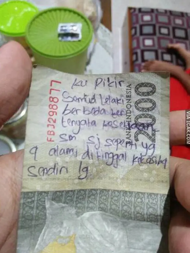 6 Momen Apes Saat Dapat Uang Ini Bikin Ngelus Dada