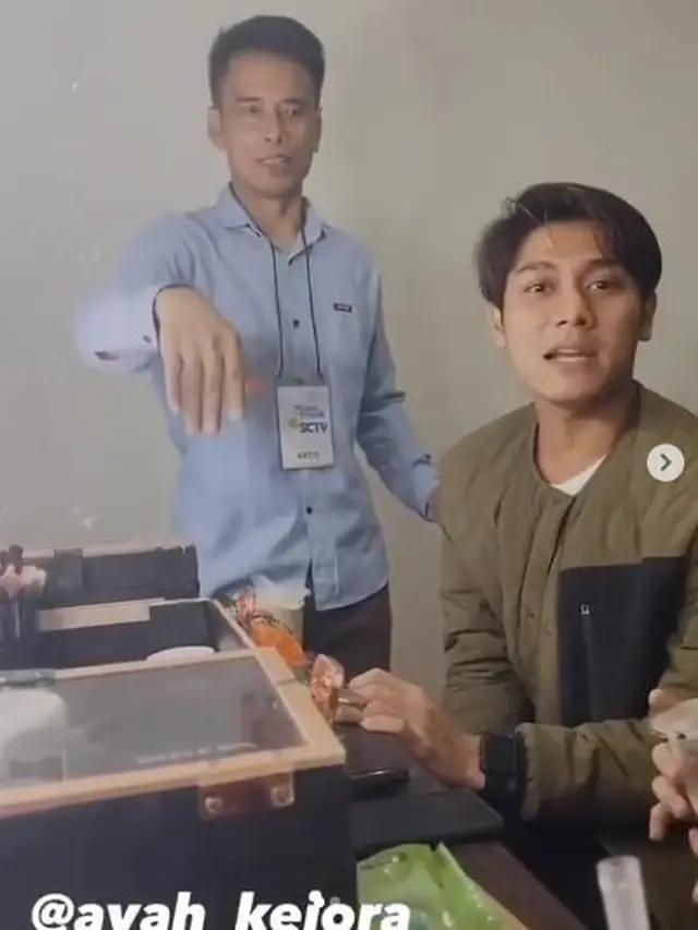 7 Momen Kedekataan Rizky Billar dan Ayah Lesty Kejora, Bak Anak Kandung