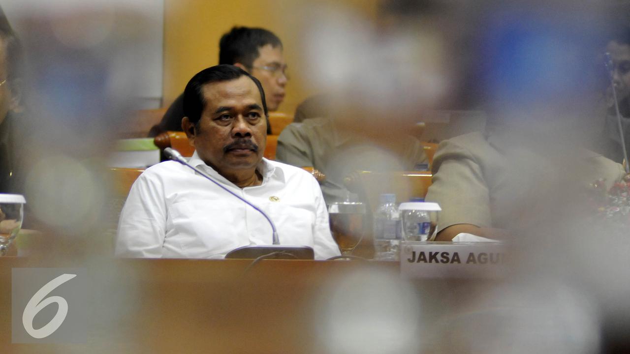 20160119-Komisi-III-Raker-Dengan-Kejagung-Jakarta-JT