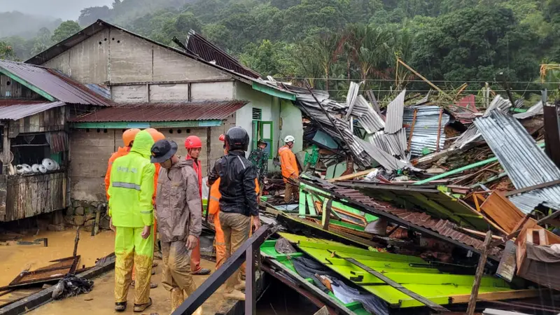 Pemkab Natuna Tetapkan Status Tanggap Darurat Bencana Longsor