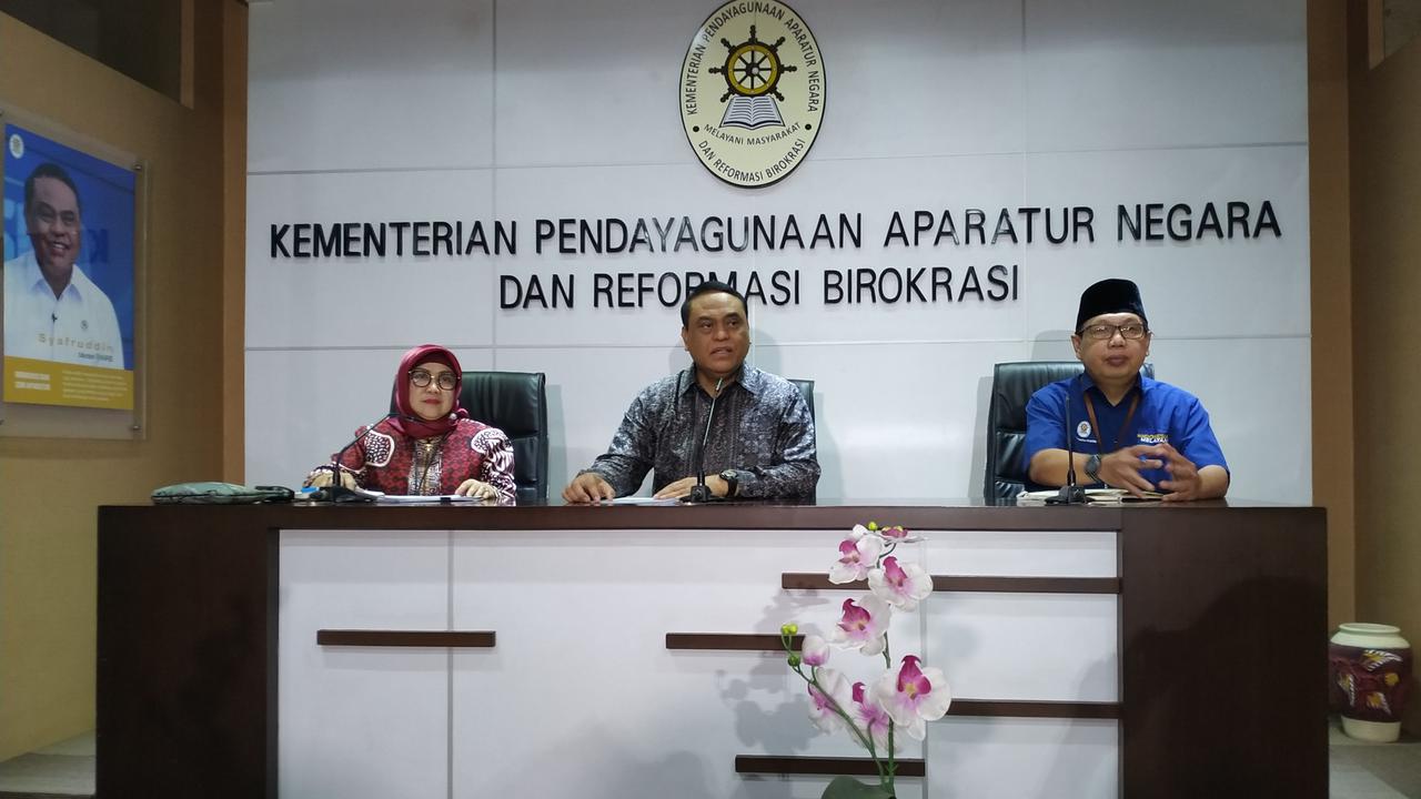 Menteri Pendayagunaan Aparatur Negara dan Reformasi Birokrasi (PANRB) Syafruddin mengadakan konferensi pres di kantornya, Rabu (14/8/2019)