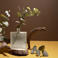 Ilustrasi parfum dengan aroma woody/copyright freepik.com/freepik