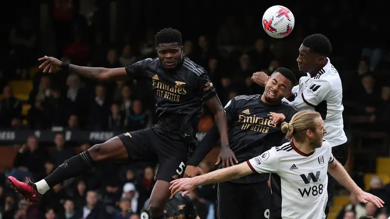 Bantai Fulham, Arsenal Kokoh Puncaki Klasemen Liga Inggris