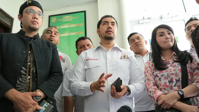 [Bintang] Sandy Tumiwa - Tessa Kaunang