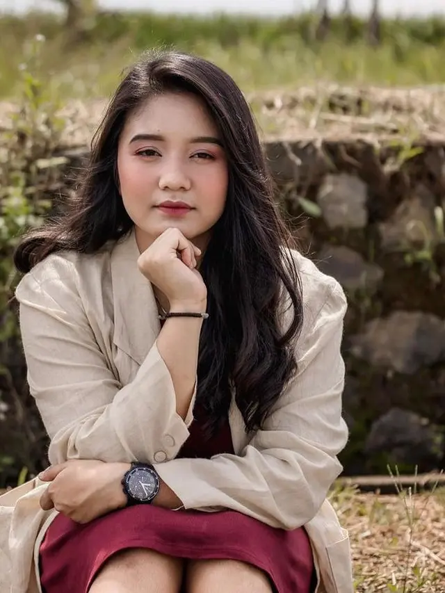 Galih Ginanjar Gandeng Kekasih Baru, Ini 7 Potretnya yang Curi Perhatian
