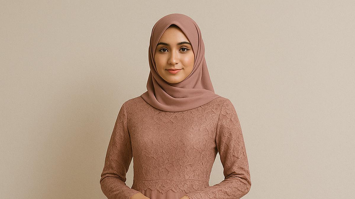 6 Model Gamis Brokat Panjang, Cocok untuk Berbagai Acara Formal
