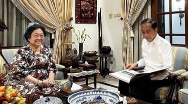 Presiden Jokowi bersilaturahmi dengan Presiden Kelima RI Megawati Soekarnoputri. (Foto: IG Puan Maharani)