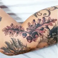 Inspirasi Tato Musim Gugur yang Bikin Suasana Hati jadi Syahdu