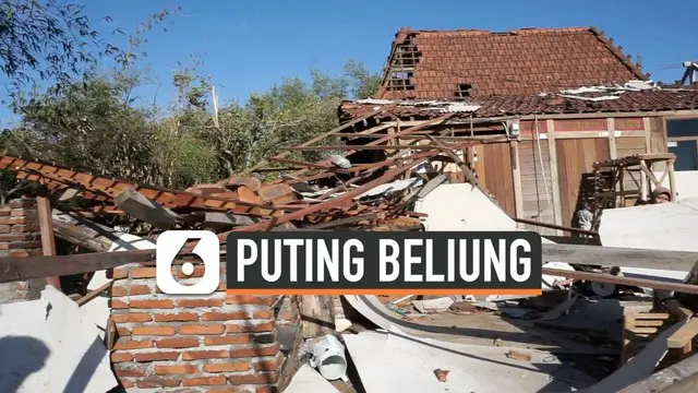 VIDEO: Ratusan Rumah di Demak Diterjang Puting Beliung