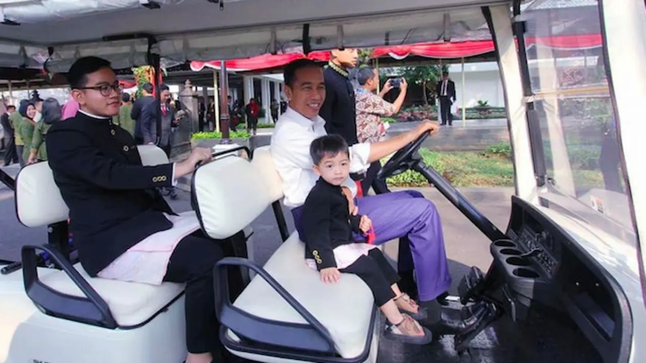 Jadi Sorotan, Potret Lucu Jan Ethes Ikut Jokowi Upacara HUT ke-73 RI