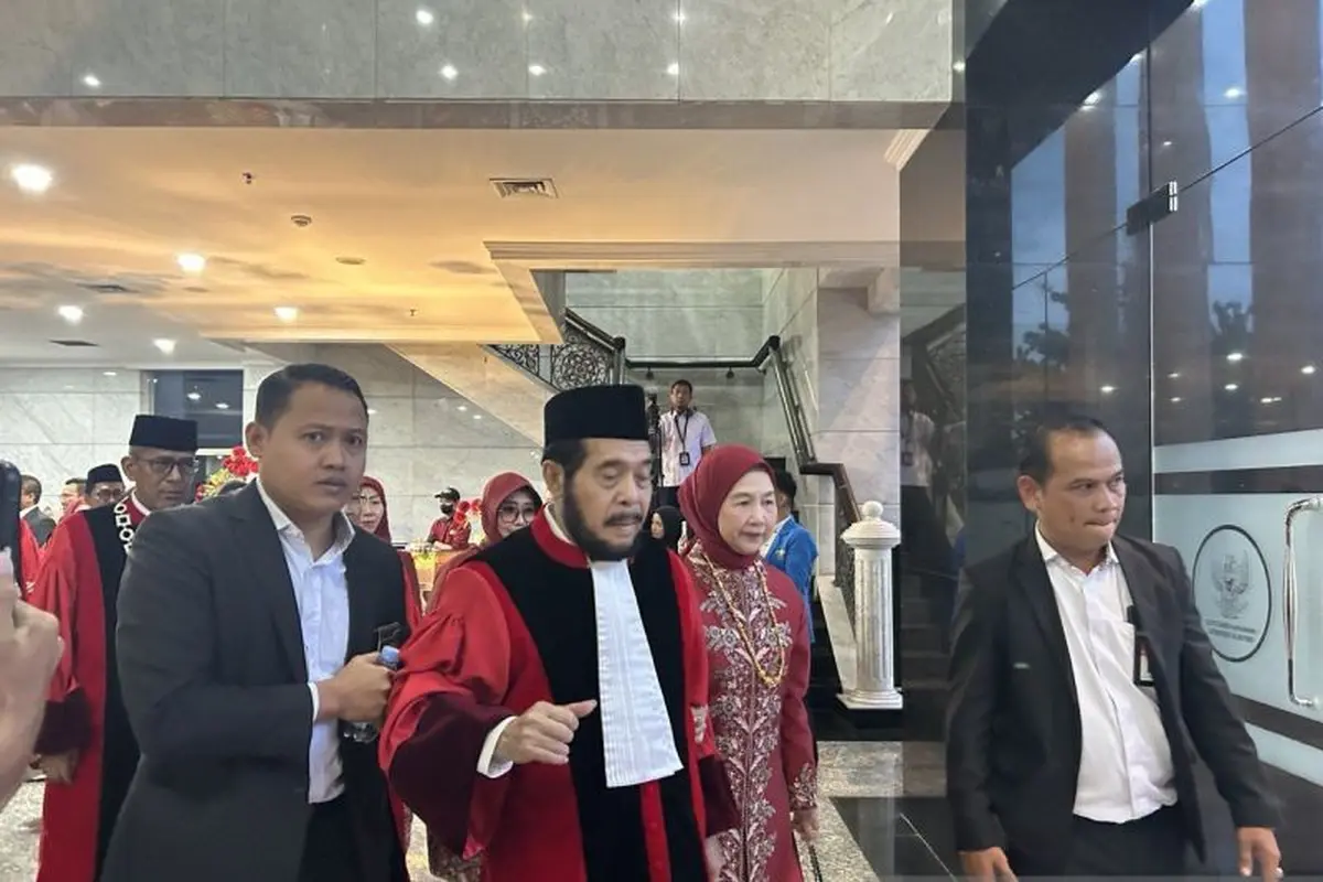 Anwas Usman Usai Kirab Purnabakti di Gedung MK