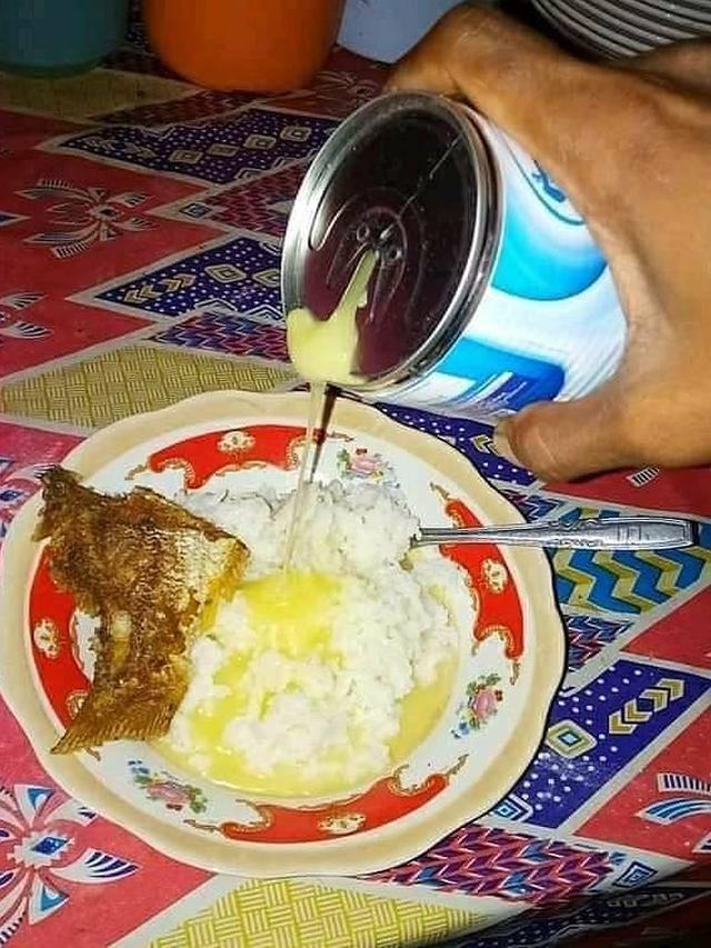7 Potret Menu Makan Nasi dengan Lauk Tak Biasa Ini Bikin Tepuk Jidat