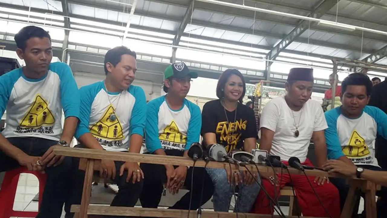 'Antara Aku, Kau dan Batu Akikku', Cerita Wali Demam Batu Akik