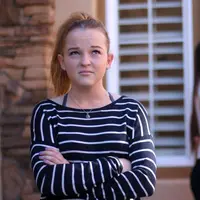 Salah satu pihak harus sadar diri dan menarik batas yang pasti agar tidak ada pihak yang tersakiti. (Foto: youtube.com)