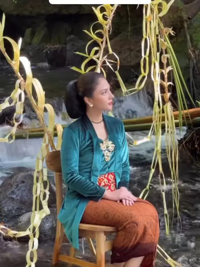 Segera Menikah, Ini 6 Potret Prewedding Jessica Mila di Danau Toba