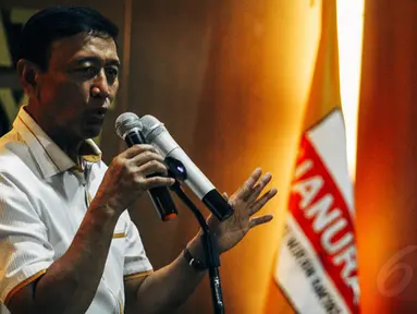 Ketua Umum DPP Hanura Wiranto membuka acara Syukuran Kader di Jakarta, Kamis (30/10/2014). (Liputan6.com/Faizal Fanani) 