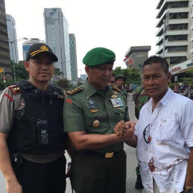 7 Cerita Bom Sarinah dari Sudut Pandang Untung Sangaji,