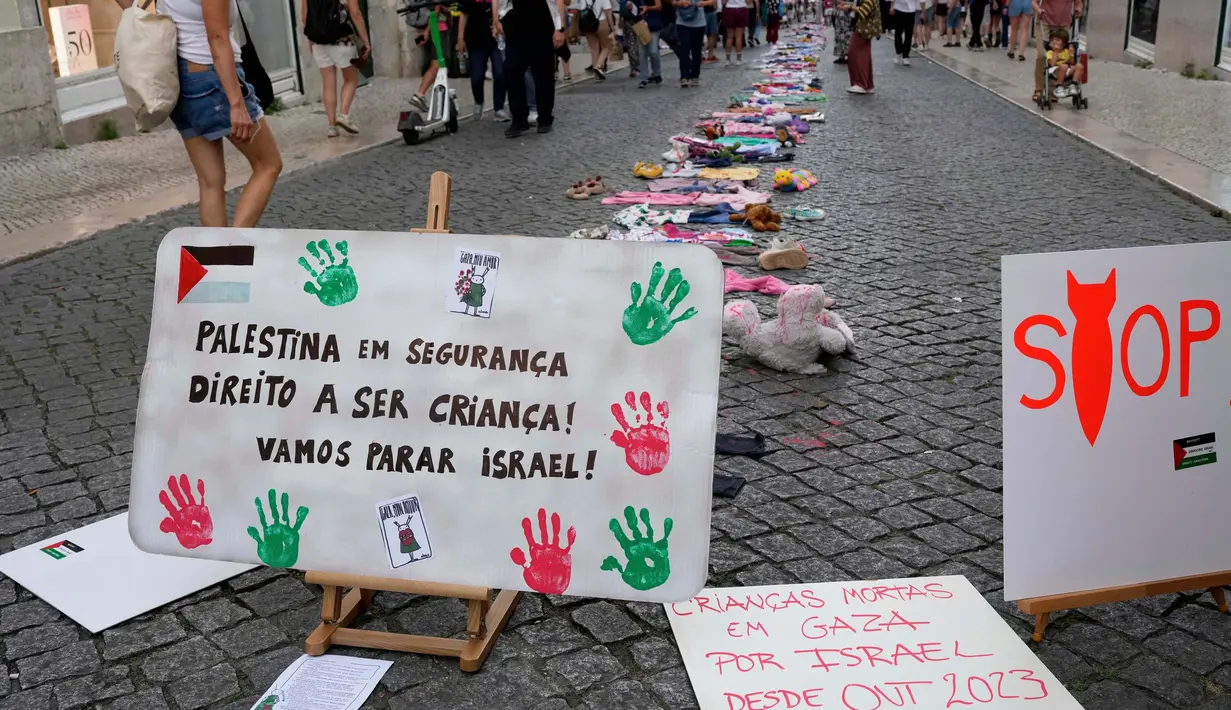 UNICEF mengatakan bahwa dunia tidak boleh berdiam diri dan membiarkan pembunuhan dan penderitaan anak-anak terus berlanjut. (AP Photo/Armando Franca)