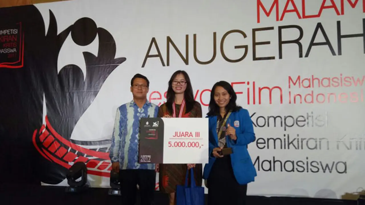 President University Juarai Kompetisi Pemikiran Kritis Mahasiswa 