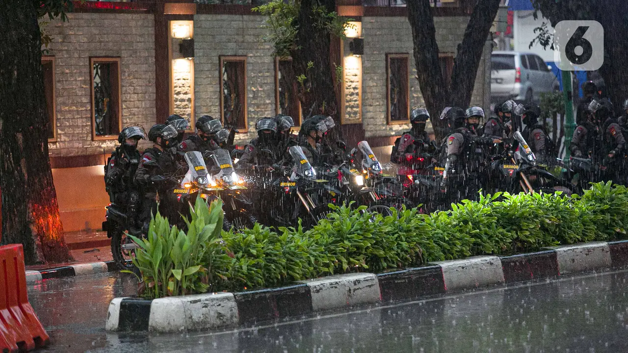 Suasana Mabes Polri Jakarta Usai Baku Tembak