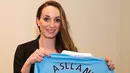 Talentanya yang luar biasa membuat Kosovare Asllani, diboyong oleh klub kaya asal Inggris, Manchester City pada tahun ini. (Bola.com/www.aftonbladet.se)