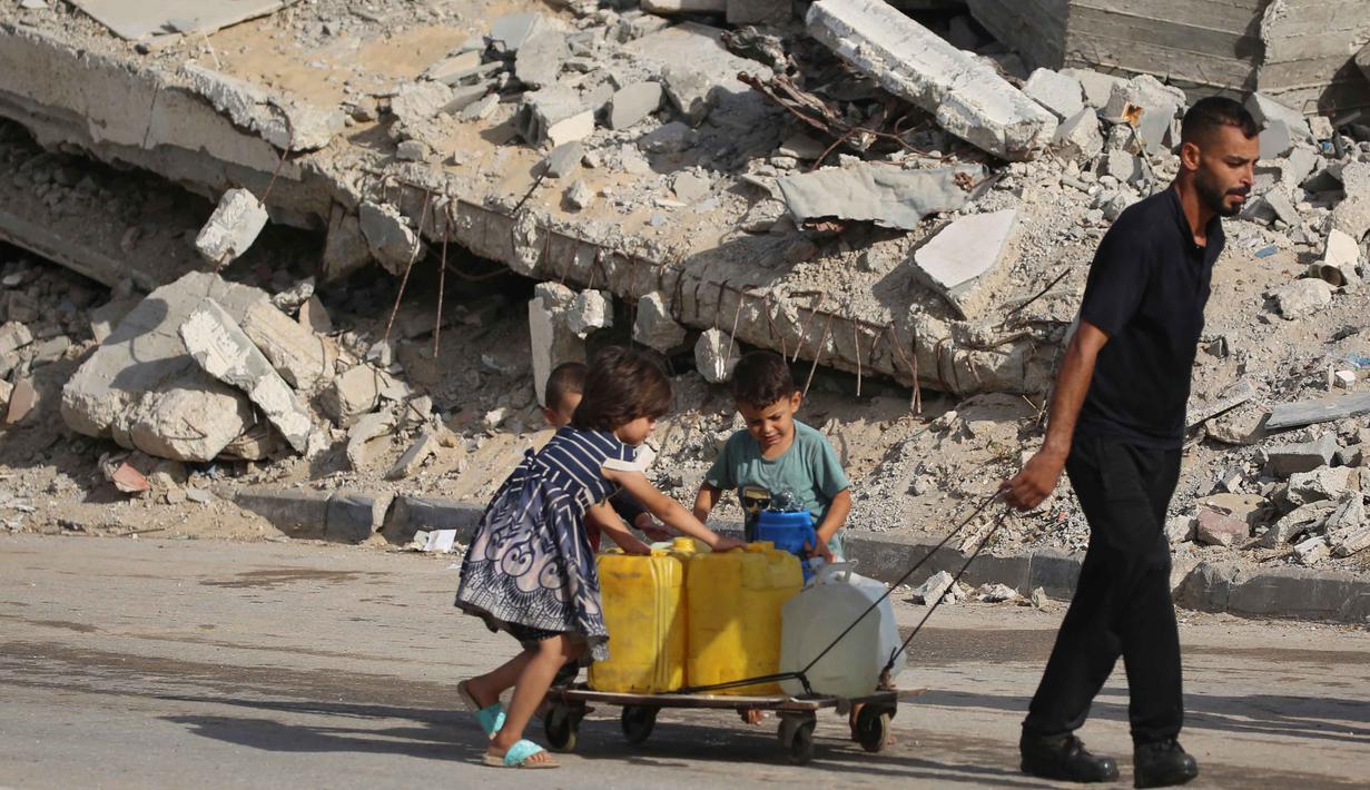 Sementara, Kementerian Kesehatan Gaza melaporkan lebih dari 67.000 warga Palestina tewas sejak perang dimulai pada Oktober 2023, dengan lebih dari dua pertiga korban merupakan perempuan dan anak-anak. (Eyad BABA/AFP)
