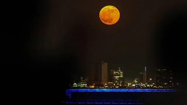 Supermoon Pertama di Tahun 2023