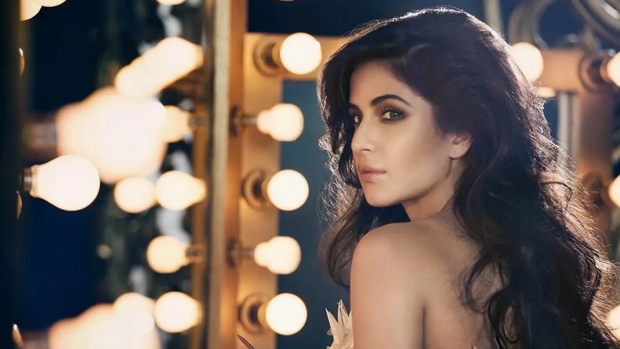 Katrina Kaif Tampak Seperti Sebuah Misteri di Depan Publik