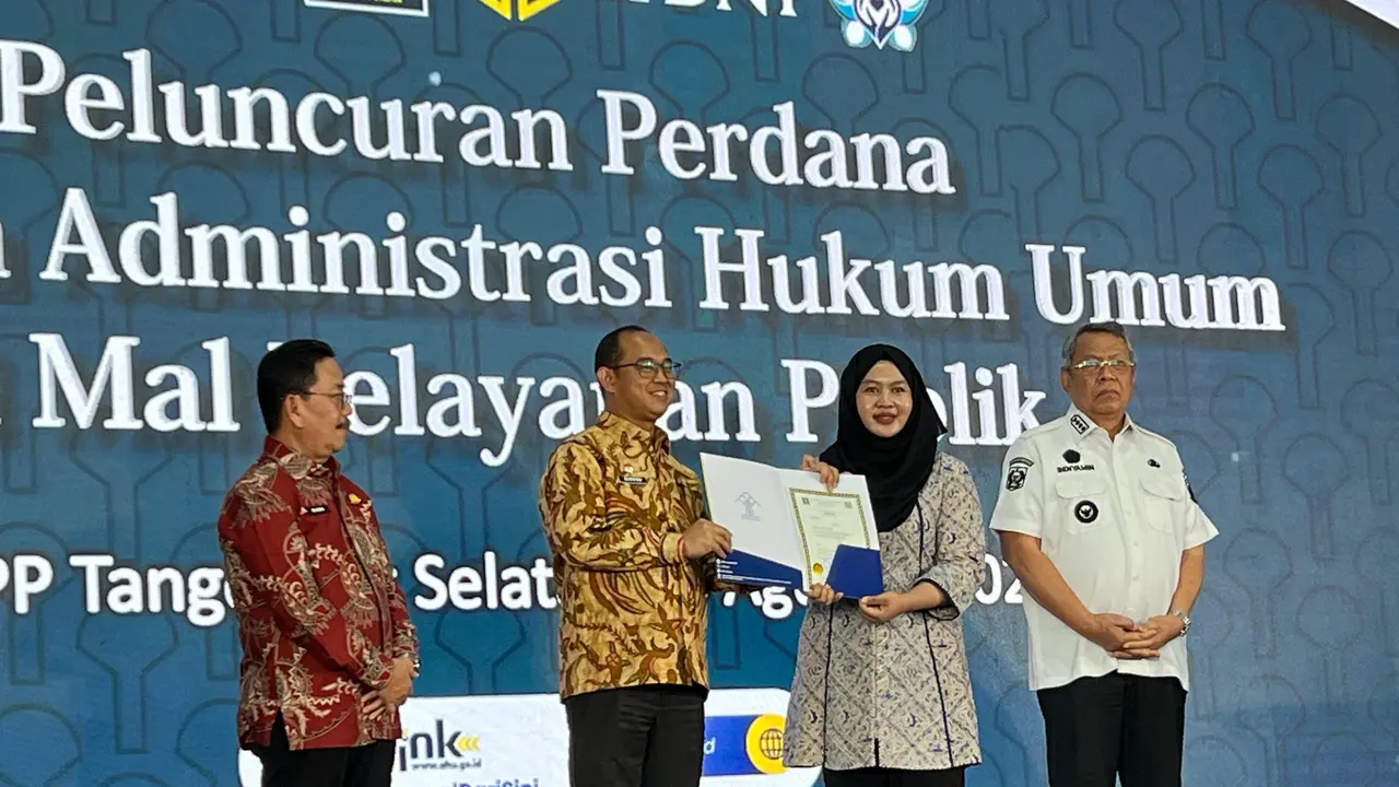 Kementerian Hukum (Kemenkum) Republik Indonesia melalui Direktorat Jenderal Administrasi Hukum Umum (Ditjen AHU), adakan Layanan Administrasi Hukum Umum di Mal Pelayanan Publik (MPP) Kota Tangerang Selatan, Jl. Pahlawan Seribu, Cilenggang, Serpong, Kota T