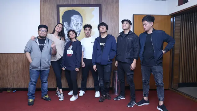 [Bintang] Sophia Latjuba Dea dan NEV+