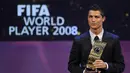 Cristiano Ronaldo terpilih sebagai Pemain Terbaik Dunia 2008. (AFP/Fabrice Coffrini)