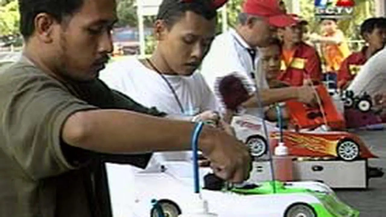 100603aMobilBalap.jpg