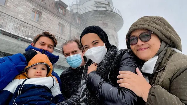 Zaskia Sungkar- Irwansyah (Foto: Instagram/@irwansyah_15)