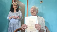Kemensos Bawa Anak Sayuti Melik ke Tempat Baru