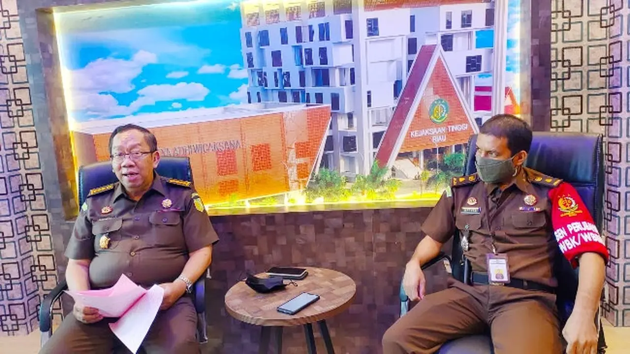 Asisten Intelijen Kejati Riau menerangkan perkembangan dugaan kejahatan perbankan di Bank Riau Kepri.