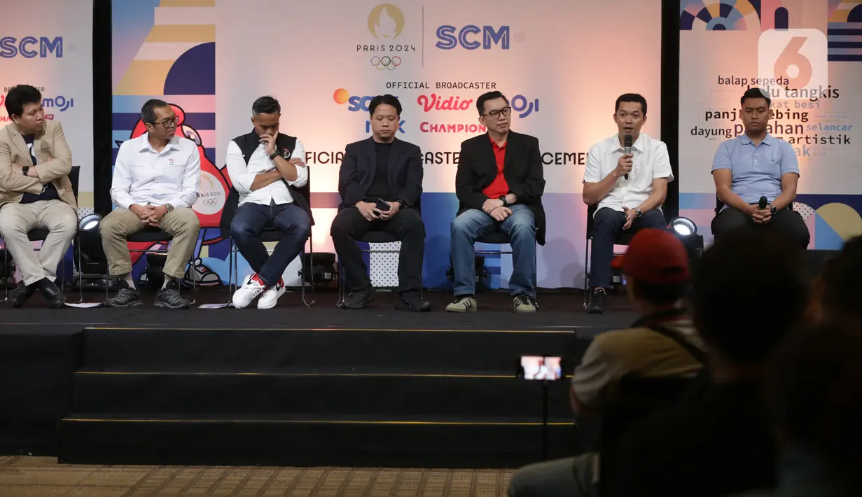 Taufik Hidayat menitip pesan kepada seluruh atlet yang tergabung dalam kontingen Indonesia untuk Olimpiade Paris 2024 agar tetap menjaga kesehatan dan konsentrasi baik di lapangan maupun di luar lapangan. (Liputan6.com/Helmi Fithriansyah)