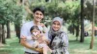 Sudah Punya Anak, Ini 6 Potret Harmonis Keluarga Vicky Kalea 'Love Story the Series'