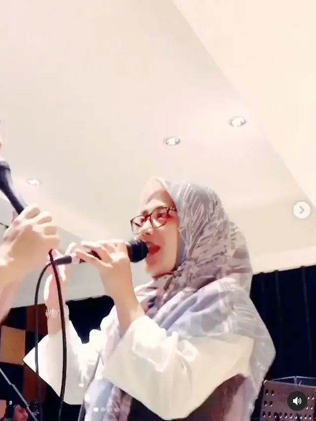 Lagunya Kembali Viral, Ini 6 Potret Fatur dan Nadila Pasangan Duet Era 90-an