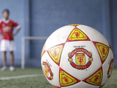 Ibrahim Zikri, pesepak bola muda Indonesia yang akan mewakili Asia Tenggara  dalam ajang Manchester United Soccer School World Skills Final 2015 di Manchester, Inggris, 5-8 November 2015. (Bola.com/Vitalis Yogi Trisna)