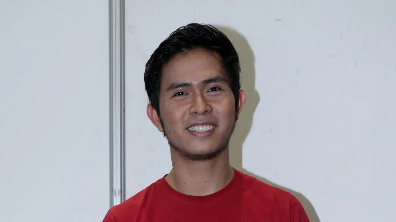 Cakra Khan