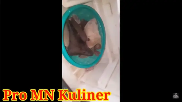 Tanpa Dibakar atau Dikerok, Ini Cara Bersihkan Bulu pada Kikil Sapi
