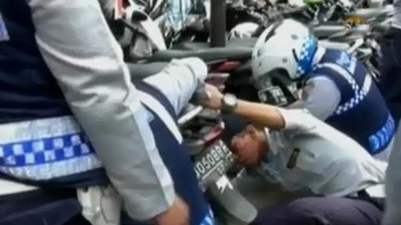 Parkir Liar di Tanah Abang