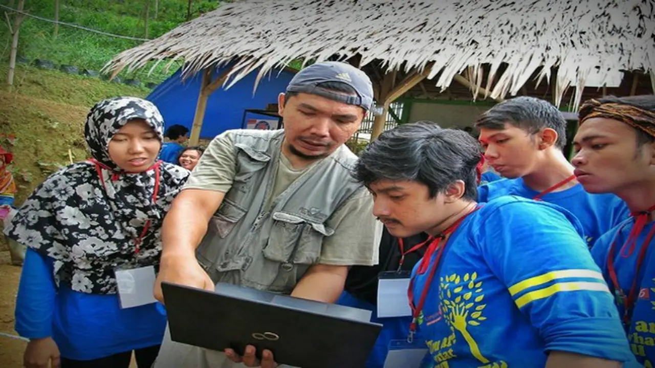 Sang Penakluk, Menyulam Bumi Tandus Pamijahan Jadi Ijo Royo-royo