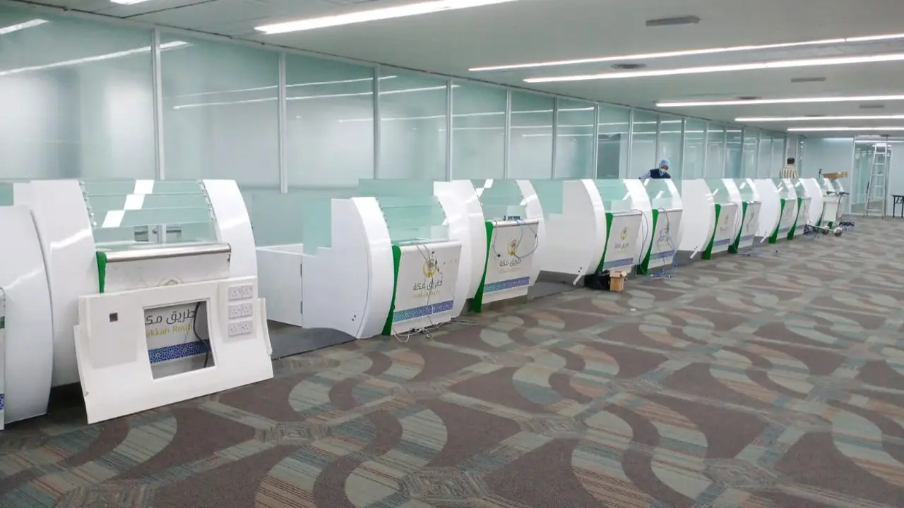 Sebanyak 12 konter fast track keimigrasian Arab Saudi atau Makkah Route telah disiapkan untuk jemaah haji di Terminal 2D, Bandara Soekarno-Hatta.