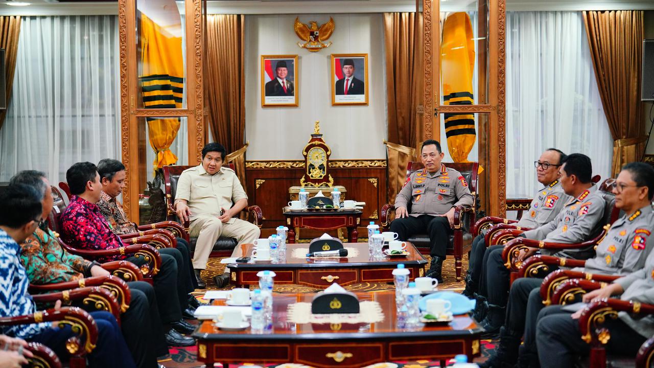 Menteri Perumahan dan Kawasan Permukiman (PKP) Maruarar Sirait bertandang ke Mabes Polri, Jumat (10/1/2025). Kehadiran Maruarar untuk melakukan audiensi dengan Kapolri, Jendral Listyo Sigit Prabowo (Istimewa)