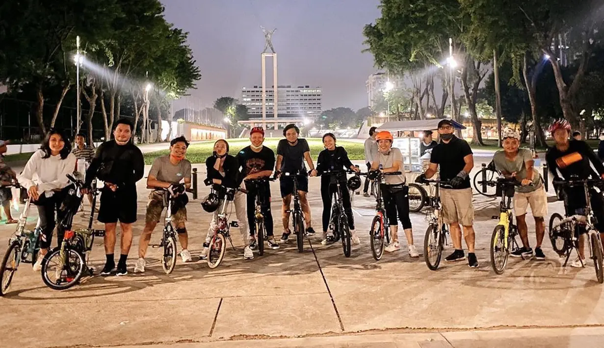 Selain tentang pergaulan, Amel Carla juga menemukan hal utama dari tujuannya berolahraga. Ia mengaku menjadi lebih sehat, tidak mudah lelah dan pastinya lebih kurus dari sebelumnya. (Instagram/amelcarla)